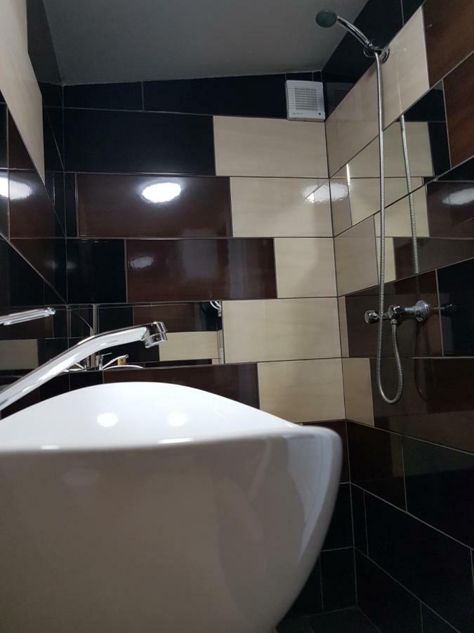 Scent Yard Apartment มาริยามโปเล ภายนอก รูปภาพ